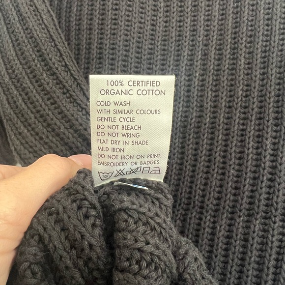 Able Rose Relaxed Sweater Tunic-S, Black - Picture 3 of 6